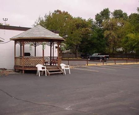 Chipican Motel Sarnia Exteriör bild