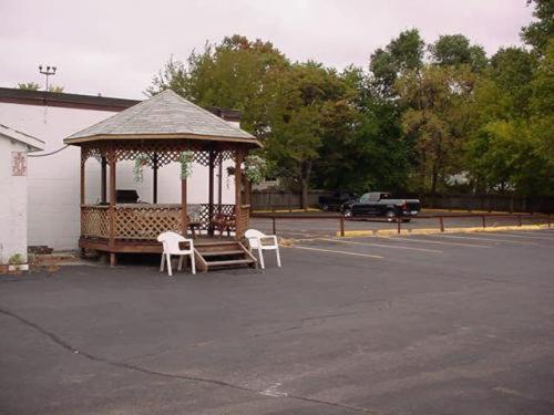 Chipican Motel Sarnia Exteriör bild