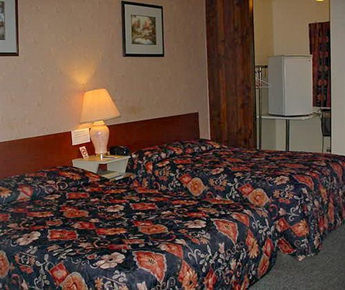 Chipican Motel Sarnia Exteriör bild